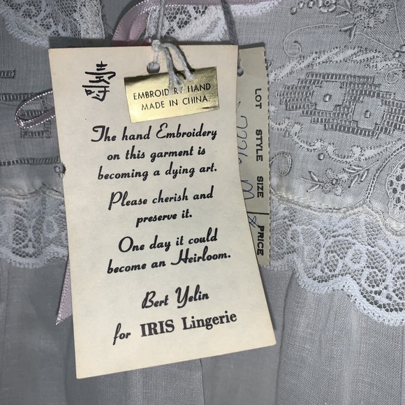 VTG "IRIS LINGERIE" W/EMBROIDERY & FRENCH BOBBIN LACE NIGHTGOWN Cottagecore Med - Picture 4 of 11